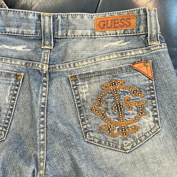 Guess size 27 foxy flare leg jeans, distressed, excellent condition - Picture 11 of 14